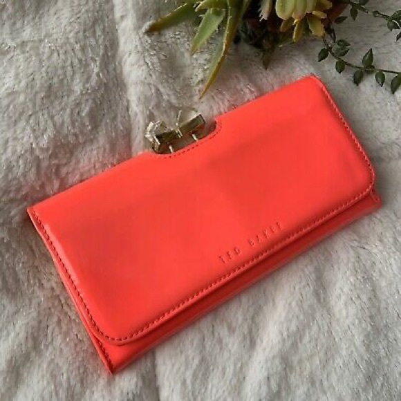 Ted Baker wallet - Picture 1 of 6